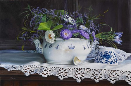 Zuppiera con Tazza by Danka Weitzen art print